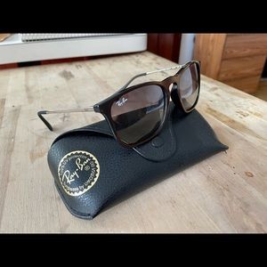 Ray-Ban Chris